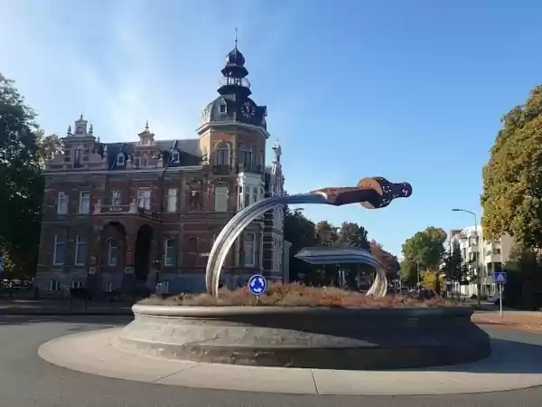 Ontdek de verhalen achter bekende bezienswaardigheden van Oss. Foto: Outside Escape