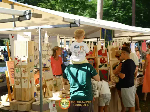 Summer Markt: foto: Mattijs Kuiper