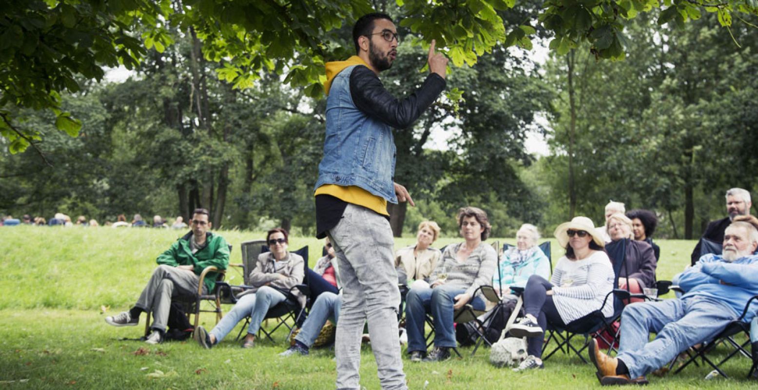 De jonge talentvolle verteller Soufiane Moussouli.