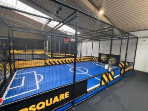 Voor zaalvoetbal ben je hier ook op de juiste plek. Foto: Jumpsquare