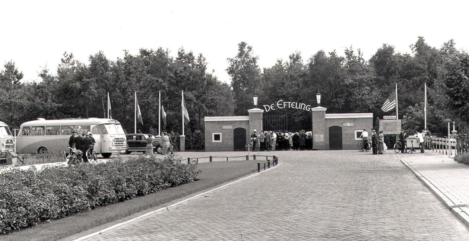 De oorspronkelijke ingang in de vijftiger jaren van de vorige eeuw, toen Sprookjesbos de Efteling de deuren opende. Foto: De Efteling