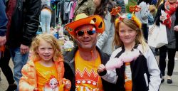 Dit zijn de leukste markten op Koningsdag