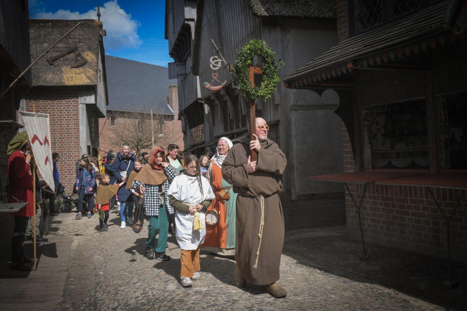 Zoek paaseieren in middeleeuwse stijl en loop mee in de paasprocessie in Archeon! Foto: Museumpark Archeon