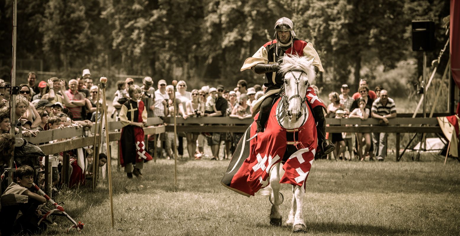 Dappere ridders maken indruk op het strijdtoneel. Foto: Kasteel Hoensbroek