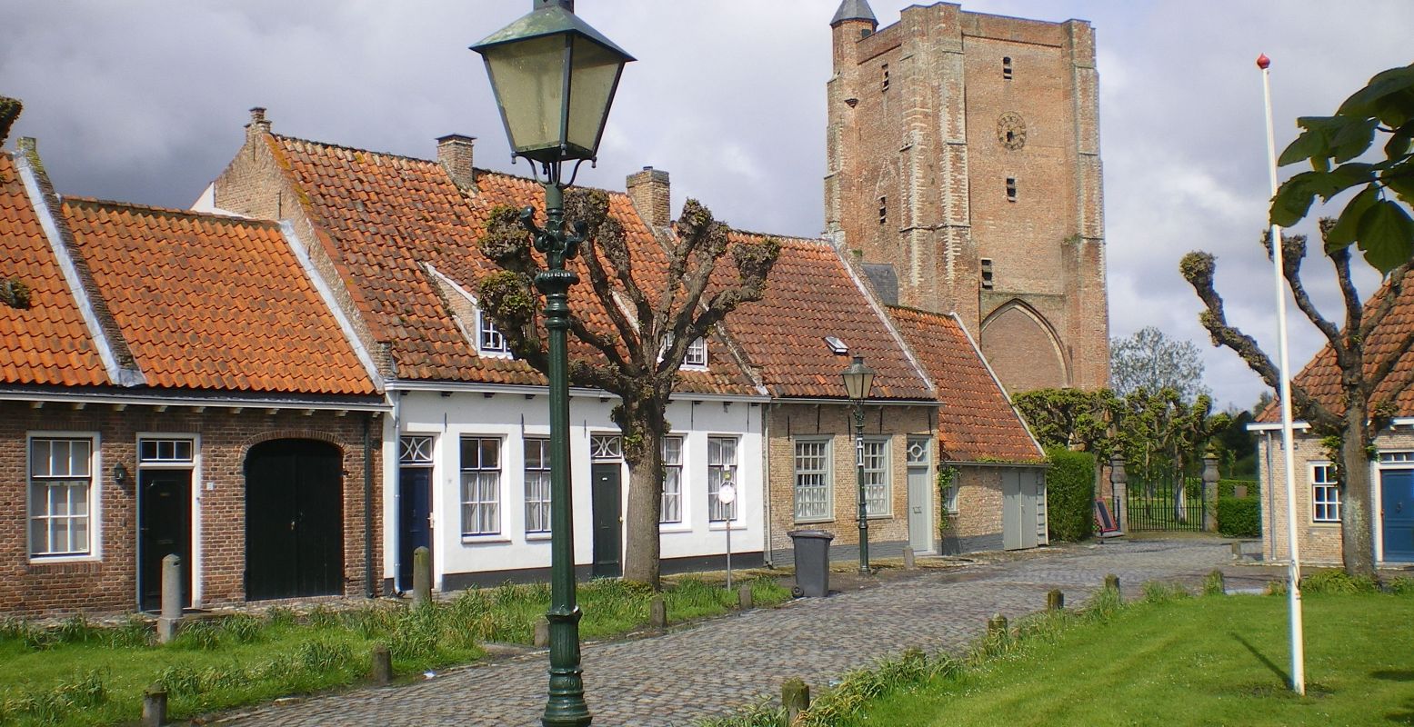 Een van de kleinste stadjes van Nederland en een van de mooiste plekjes in Zeeuws-Vlaanderen: Sint Anna ter Muiden. Foto: Henk Arendse