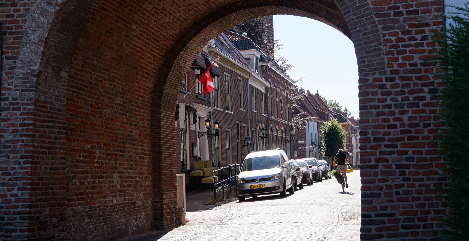 Door de Culemborgsepoort naar het centrum van de stad. Foto: DagjeWeg.NL / Grytsje Anna Pietersma