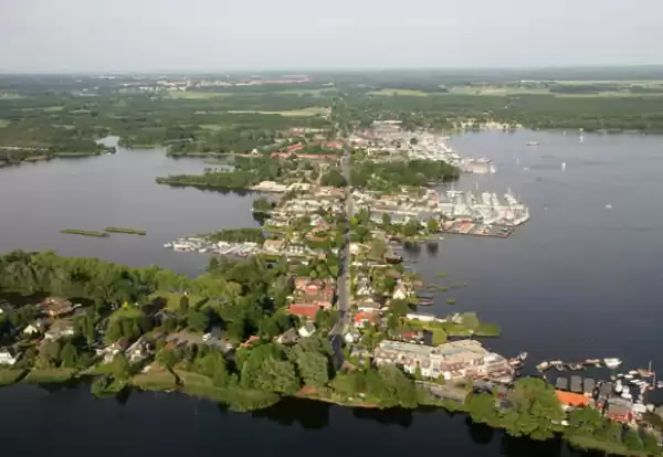 Vaar over de Vecht en Loosdrechtse Plassen. Foto: Rederij Stichtse Vecht Vaar over de Vecht en Loosdrechtse Plassen. Foto: Rederij Stichtse Vecht