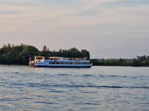 Ervaar in de zomer een dagtocht naar Spakenburg. Foto: Veluwemeer Cruises