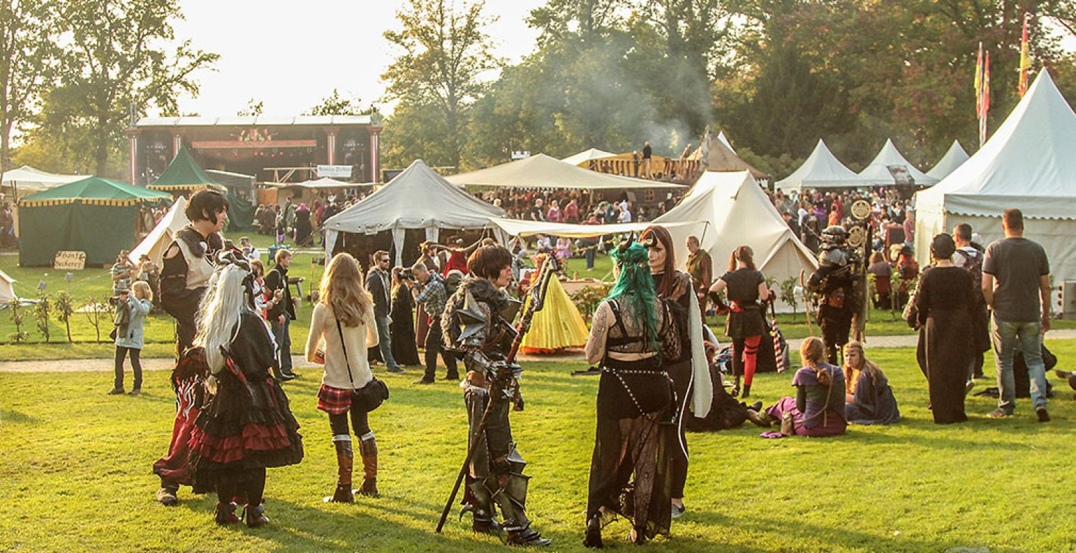 Een sfeerimpressie van Elfia. Er zijn nog kaarten voor 18 en 19 september. Voor kinderen zijn er dit jaar alleen kaarten op zondag. Foto: Gea Fotografie / Frans Petry