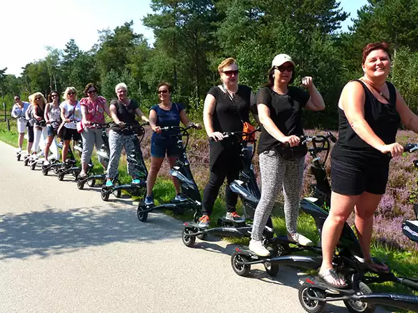 Toeren op een trikke. Foto: Treeker Treks