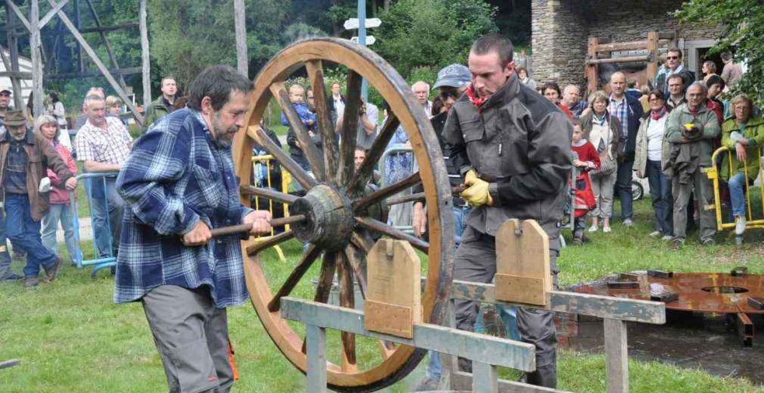 Demonstraties van oude ambachten in het Museum van Landelijk Leven in Wallonië. Foto:  Facebookpagina Domaine provincial du Fourneau Saint-Michel 