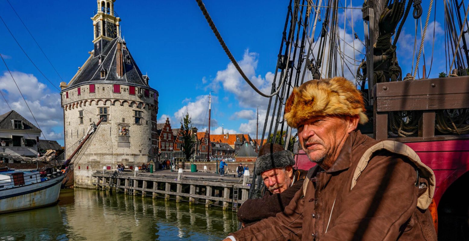 Stap aan boord van een schip en verken de haven van Hoorn. Foto: Benno Ellerbroek