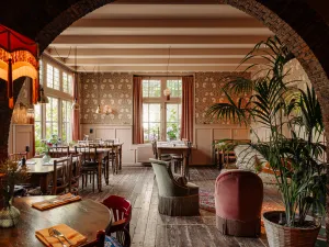 De sfeer binnen is net zo pittoresk als buiten. Foto: Restaurant Hendrik
