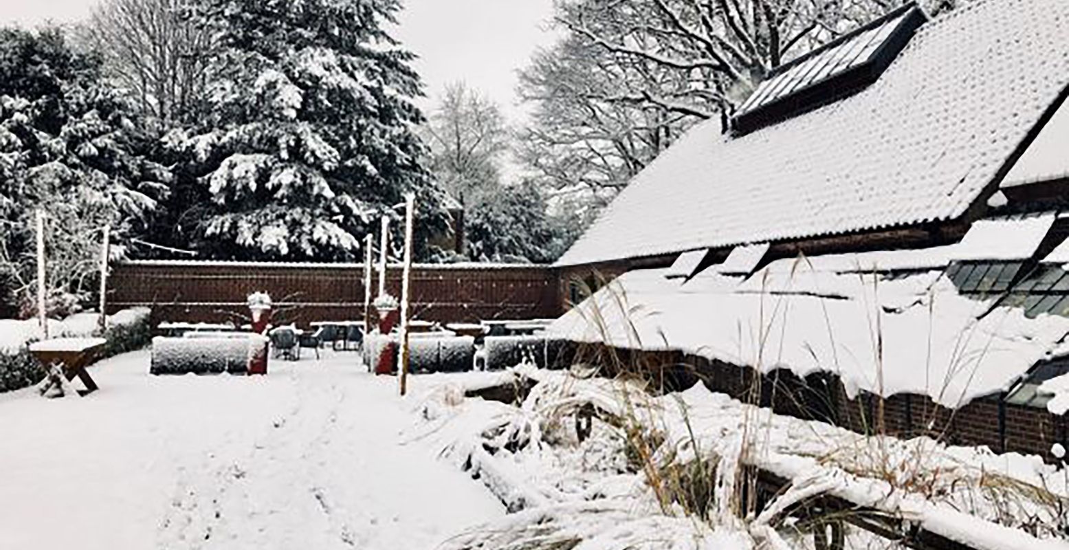 Als het sneeuwt is Landgoed en Kasteelhoeve Geldrop nog sfeervoller. Foto: Bart Klomp
