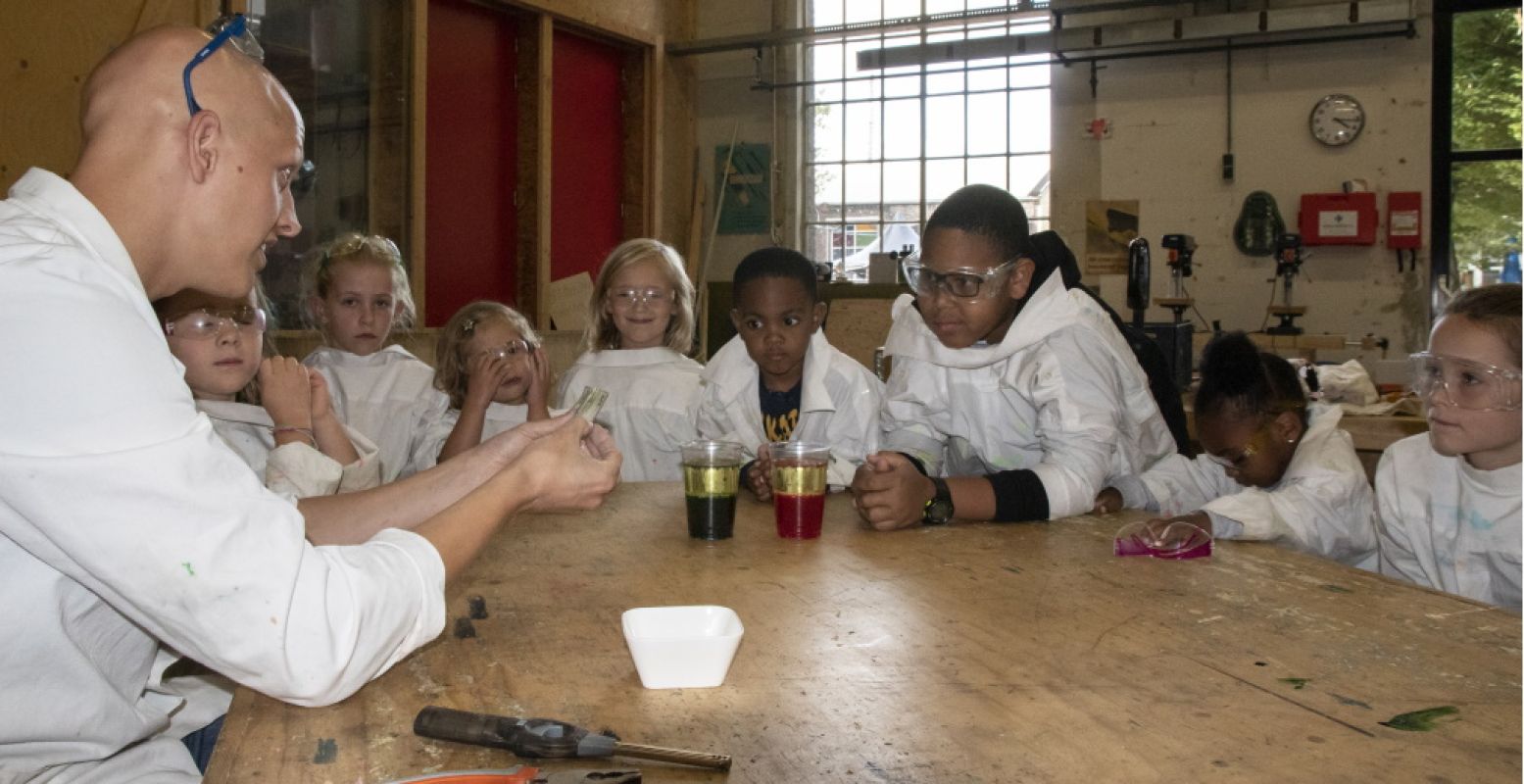 Stap in een wondere wereld vol wetenschap en techniek bij Ontdekstation013. Foto: Leonore van der Steenhoven.