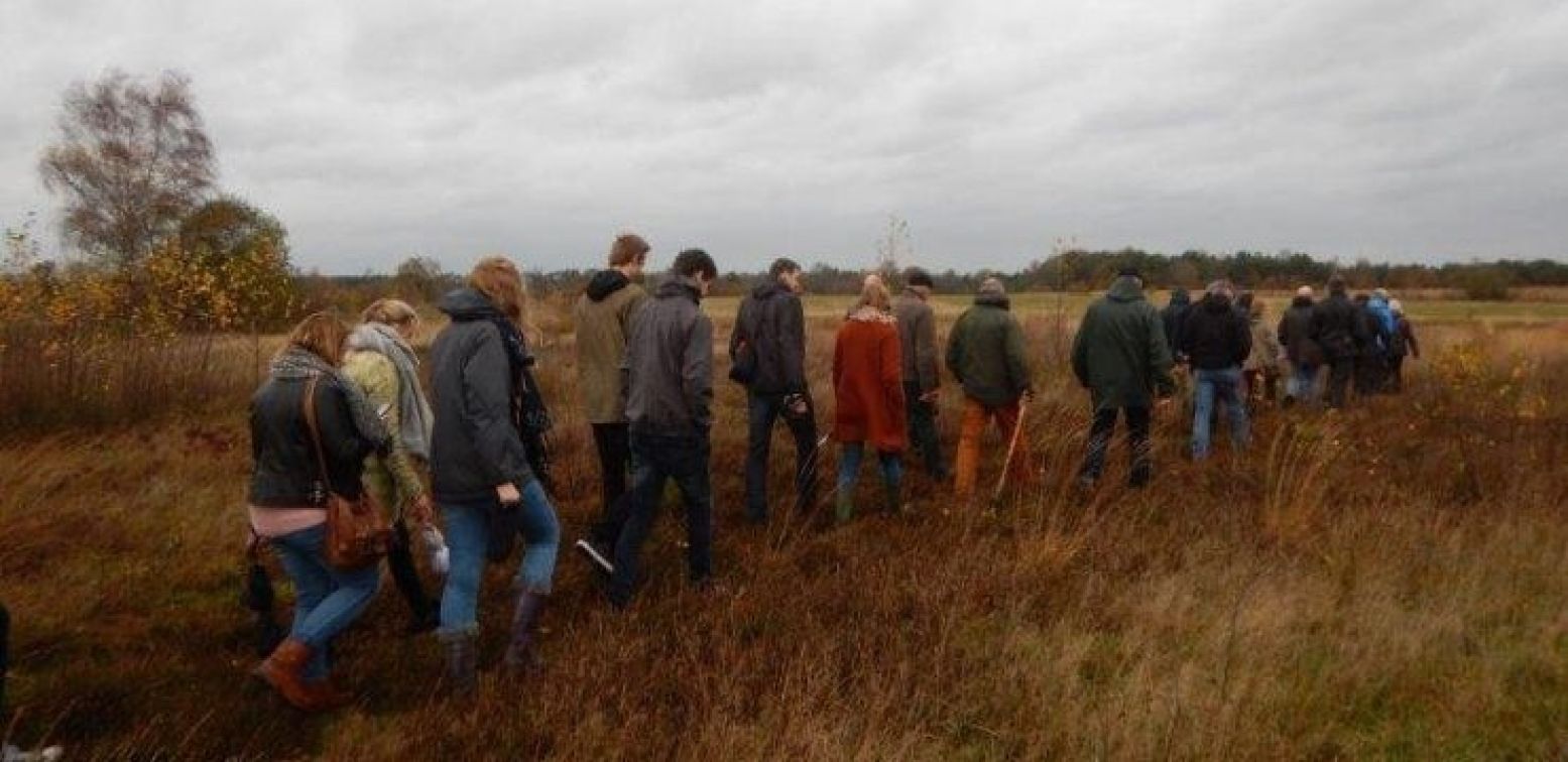 Lekker actief tijdens een Lentewandeling. Foto: Bezoekerscentrum De Liereman