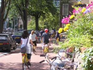 Foto: Yellow Bike Amsterdam © Raakwerk