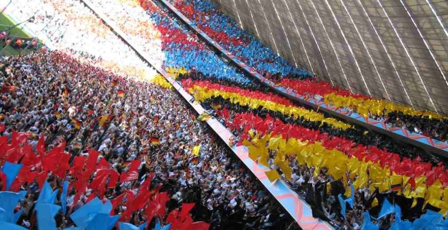 Waan je in het stadion als je samen voetbal kijkt! Foto:  Franz & P, Flickr 