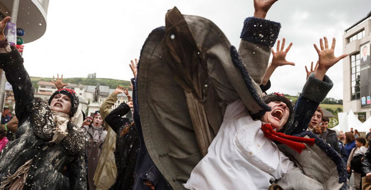 Bekijk de bijzondere voorstelling Teatro del Silencio. Foto: Deventer Op Stelten