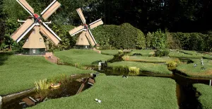 Bezoek Nederland in het klein in deze leuke miniatuurparken In het Landschapmuseum liggen allemaal oer-Nederlandse landschappen in miniatuur. Foto: Landschapmuseum @ Valentijn te Plate