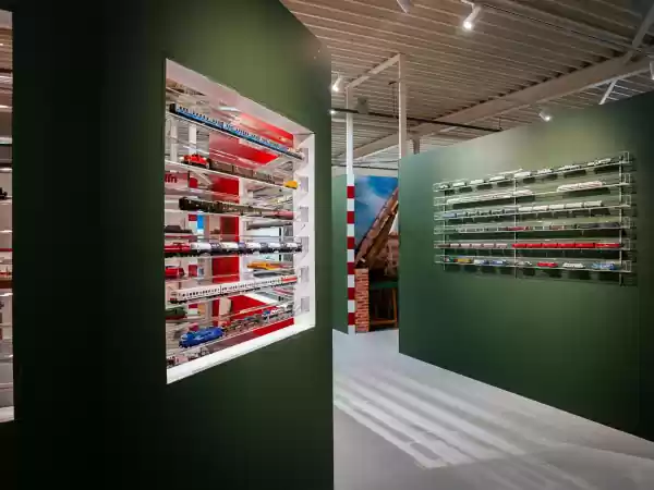 Overal kom je bijzondere treinen tegen. Foto: Modelspoor Museum © Click and Share