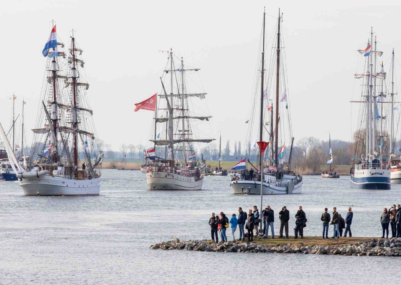 De mooiste schepen van Nederland, allemaal verzameld aan de mooiste kades van Nederland. Foto: Sail Kampen, Richard Tennekes.
