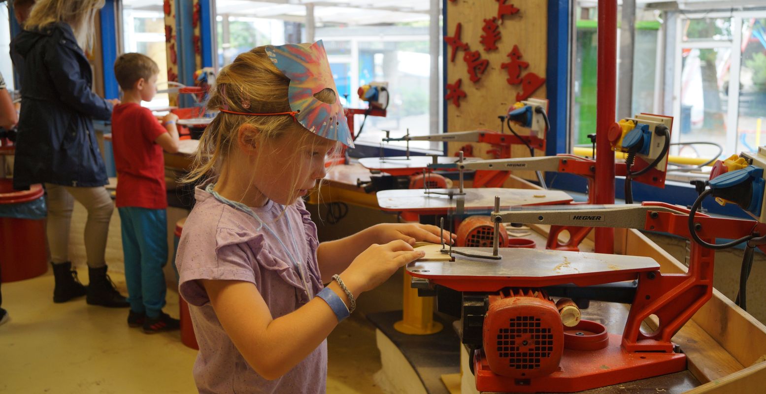 Aan de slag in de Spelerij - Uitvinderij in Dieren. Foto: DagjeWeg.NL