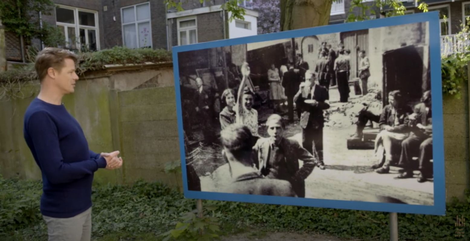 Volg online rondleidingen door oorlogsmonumenten, zoals in deze video van de Hollandsche Schouwburg. Foto: Screenshot  YouTube Joods Cultureel Kwartier .