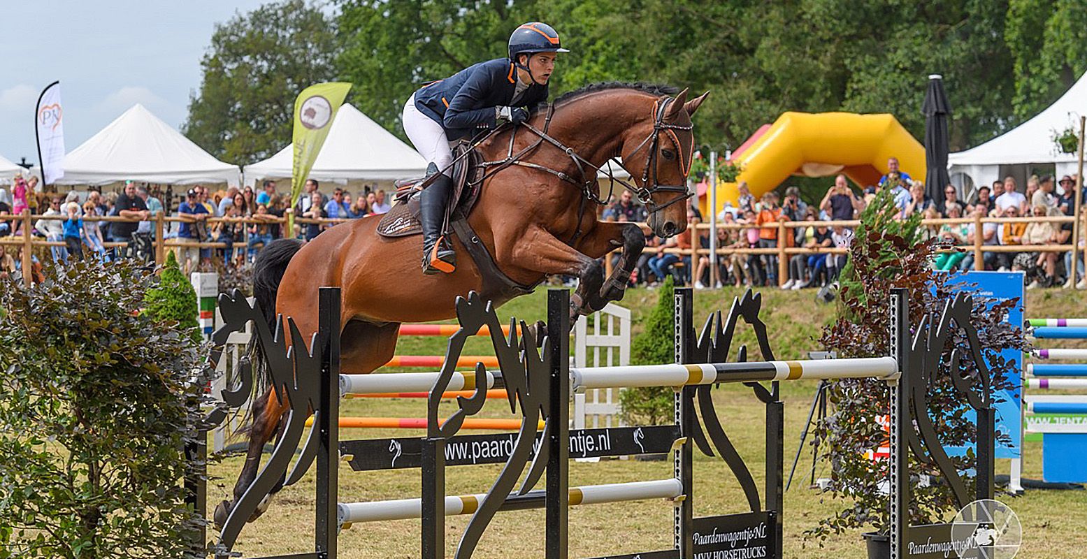 De Concours Hippique Halsteren in Fort De Roovere is zo langzamerhand een begrip. Foto: Nils Boeser