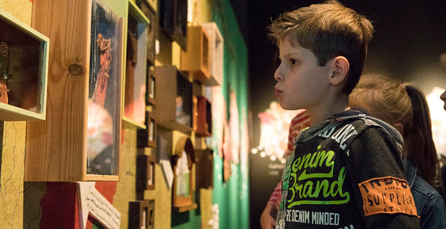 Ontdek nieuwe dingen in het museum. Foto: Museum Het Valkhof / © Stef Verstraaten