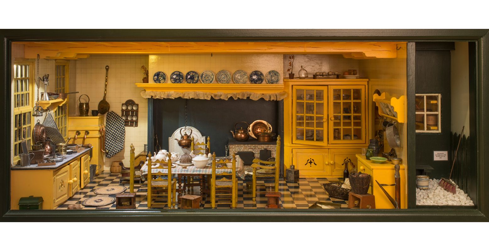 Een van de keukens die Lita de Ranitz ook verzameld heeft: de Grote Keuken, Elizabeth Gelderman en Manna de Wijs-Mouton, ca. 1910-1926, collectie Haags Historisch Museum. Foto: Haags Historisch Museum