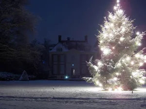 Ezeltje rijden bij Huis Verwolde Huis Verwolde is gehuld in kerstsferen! Foto: Huis Verwolde.