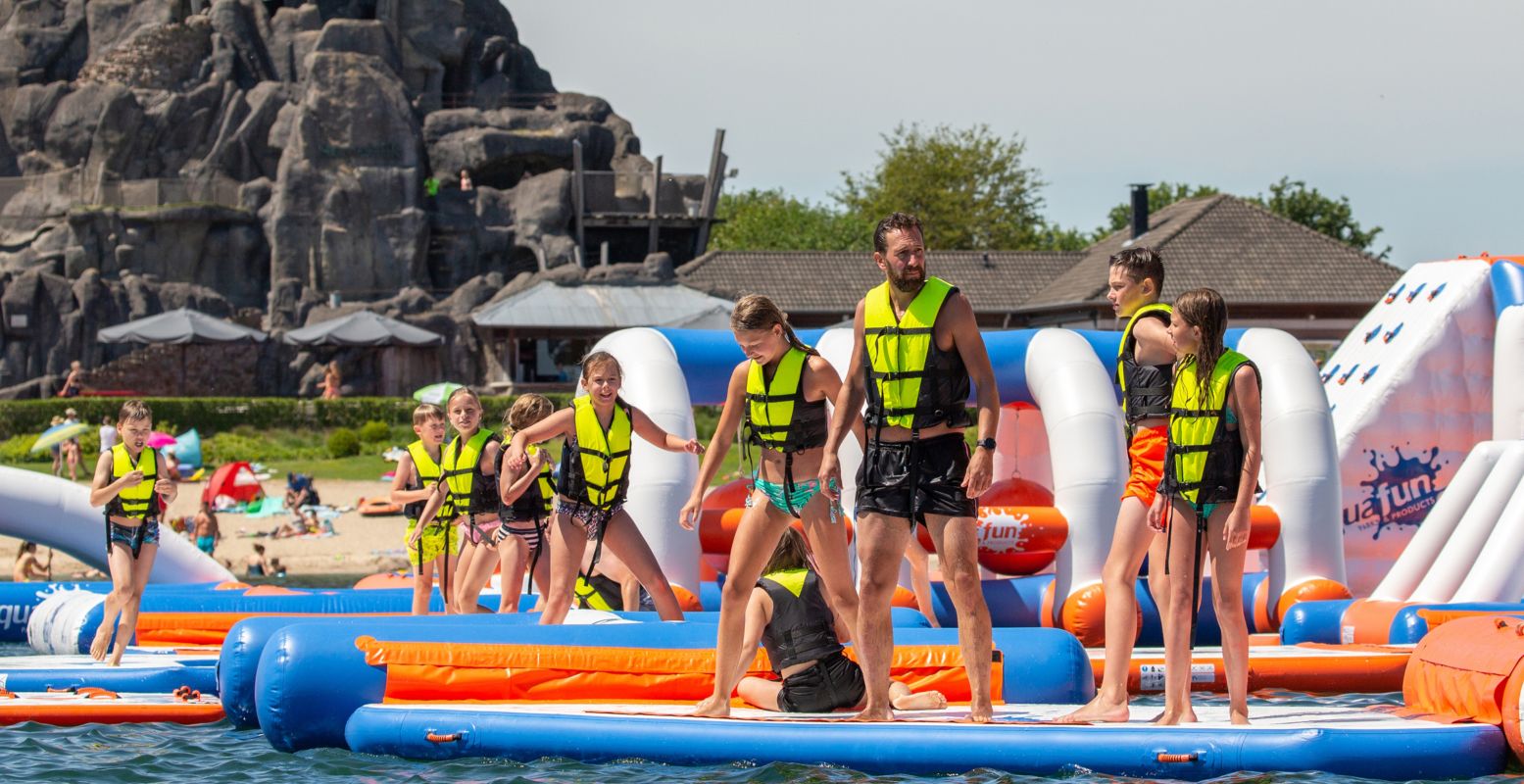 Ga Eerste of Tweede Pinksterdag het water op en kom spelen in het toffe AquaFunPark van BillyBird Park Hemelrijk. Foto: BillyBird Park Hemelrijk © Ron van Dijk Fotografie