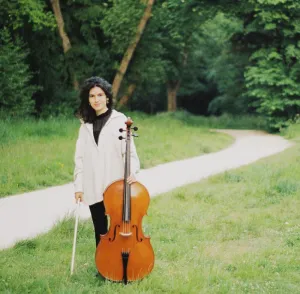 Diana Sanz (cello) fotograaf: onbekend