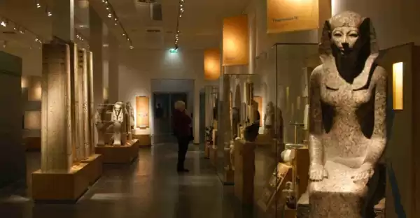 Rijksmuseum van Oudheden: sta oog in oog met een mummie