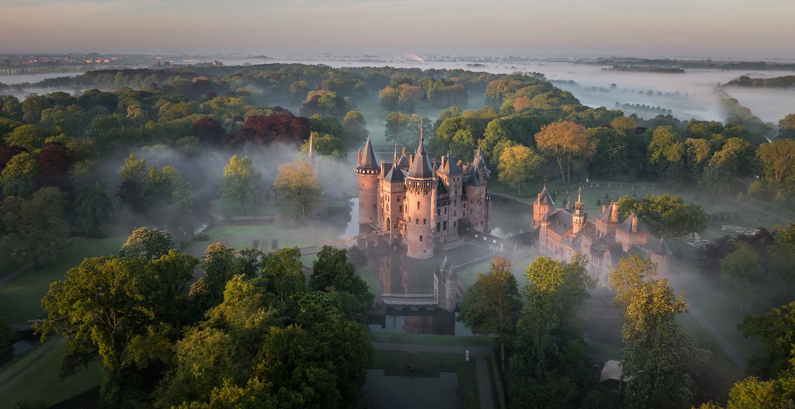 Stap het sprookjesachtige Kasteel de Haar binnen met zijn vele torens. Foto: Kasteel de Haar