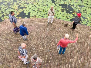 Volg de gids naar bijzondere plekken. Foto: Foto: Leerdam glasstad © Mirja van Dijk