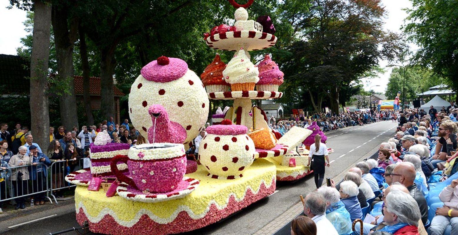 Bewonder dit weekend prachtige praalwagens in Leersum. Foto: Bloemencorso Leersum.