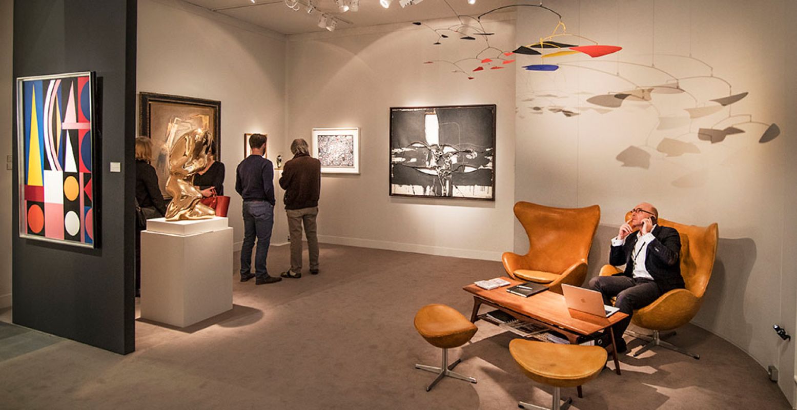 Op TEFAF komen art en design samen. Foto: Loraine Bodewes. Levy stand 519, TEFAF 2018, gecropt voor DagjeWeg.NL.