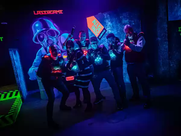 Potje lasergamen? Foto: All In Echt © Potje lasergamen? Foto: All In Echt ©