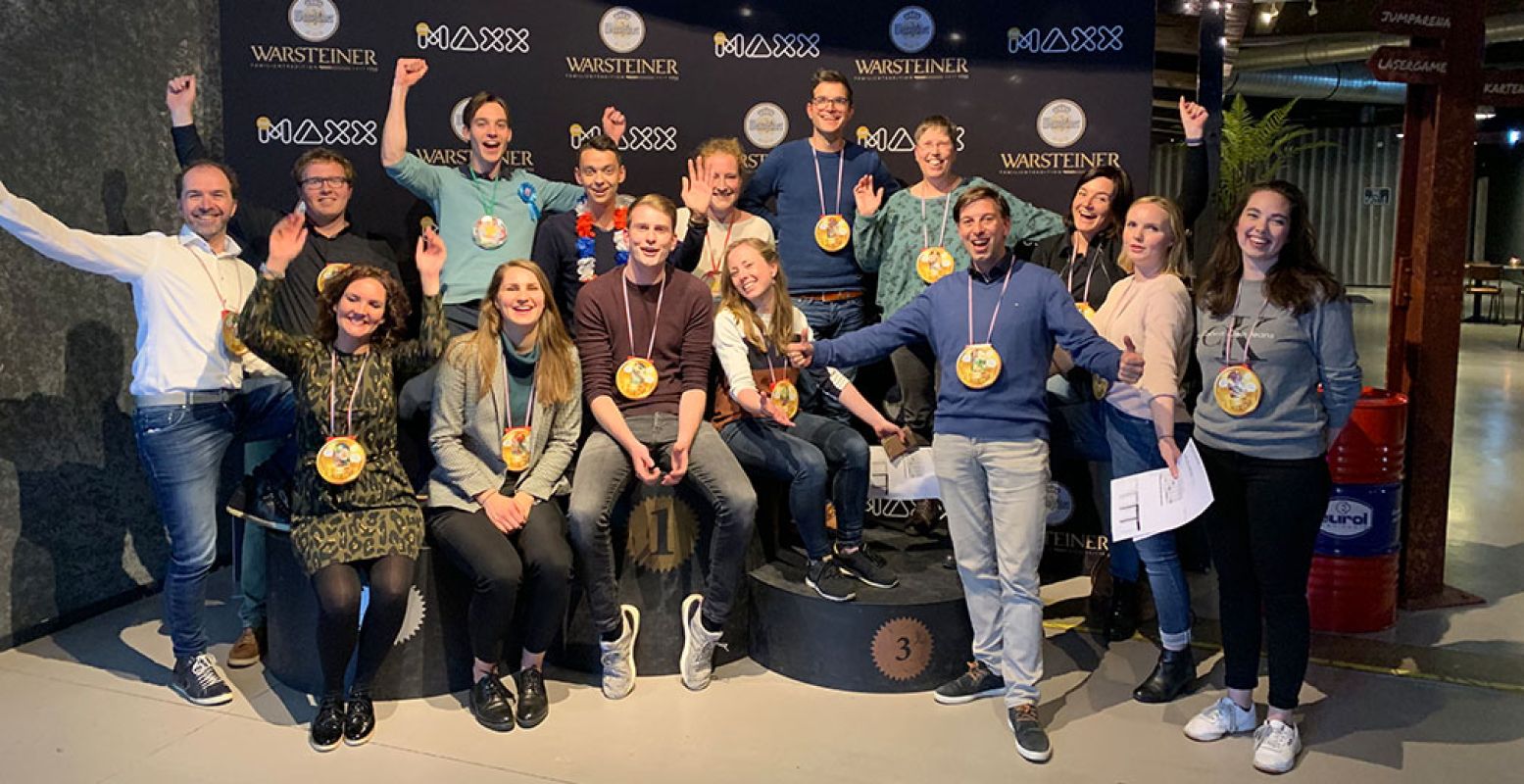 Leuk aandenken: The Maxx zet iedereen op de foto. Hier het enthousiaste team van DagjeWeg.NL. Foto: The Maxx