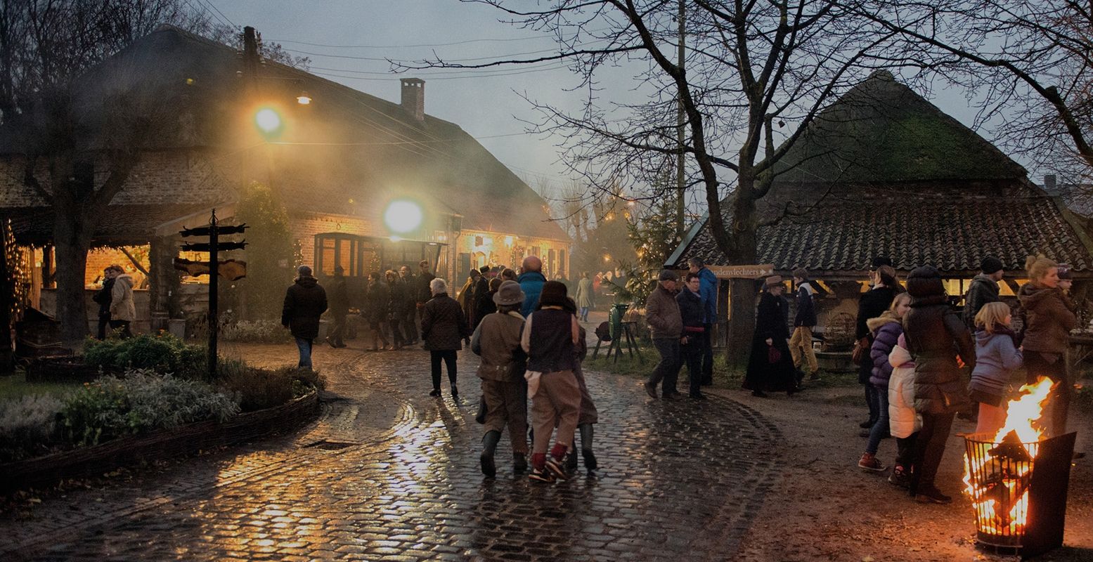 Nostalgische kerst in het Anton Pieck kerstdorp van Openluchtmuseum Eynderhoof. Foto: Johan Horst
