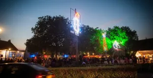 Eindhoven viert bevrijding met honderden magische lichtjes