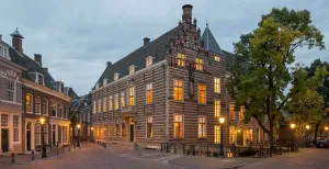 Dagje Utrecht: dit moet je zien! De enige Nederlandse Paus uit de geschiedenis (Adrianus VI) liet Paushuize bouwen voor zijn terugkeer naar Utrecht. Het kwam er nooit van. Foto: Utrecht Marketing