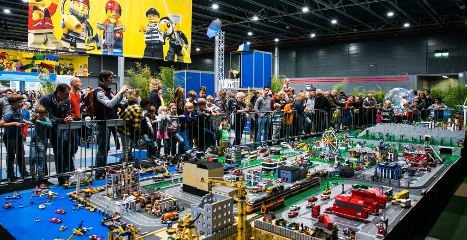 Alles in beweging in LEGO City.