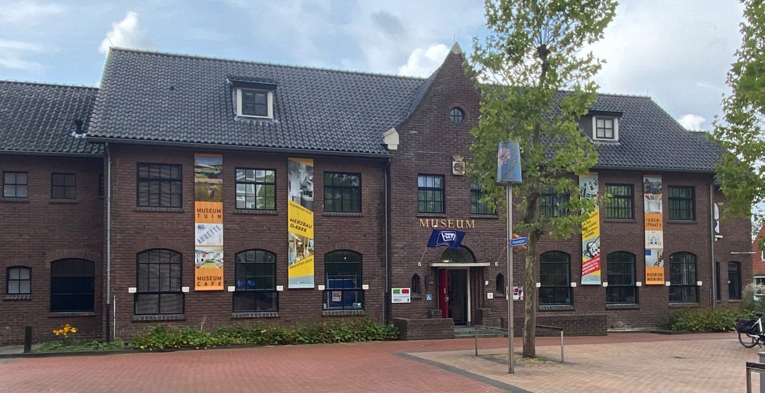 Museum Dr8888 is één van de zes plekken van de fotobiënnale. Foto: Roel Pot Museum Dr8888 is één van de zes plekken van de fotobiënnale. Foto: Roel Pot