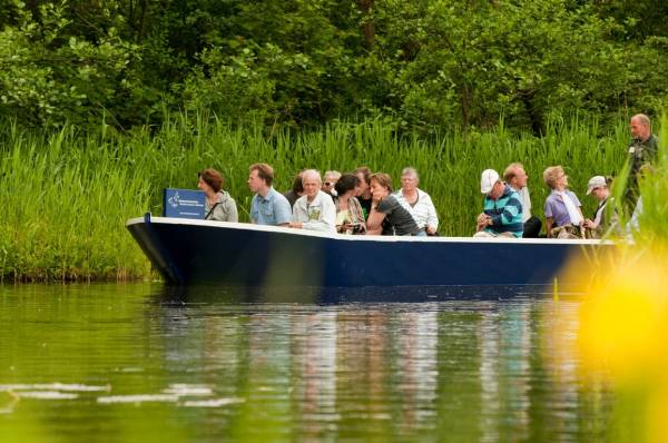 Varen en stil genieten op de Ankeveense Plassen Varen en stil genieten op de Ankeveense Plassen | Foto ge&uuml;pload door gebruiker Natuurmonumenten.