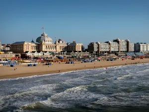 Scheveningen Uitzicht op Scheveningen vanaf de Pier. Foto: Den Haag Marketing © Pierre Crom