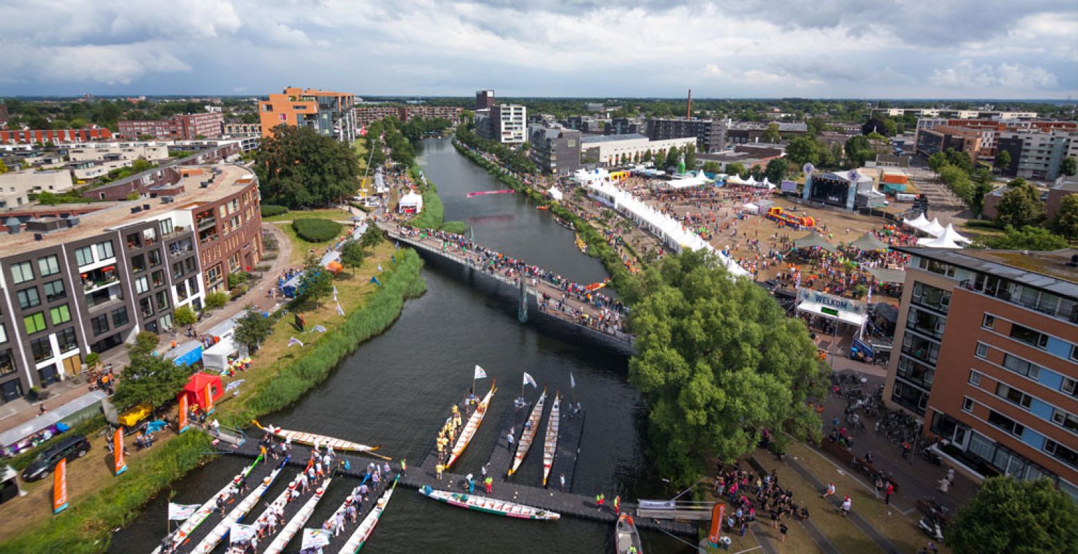 Overzichtsfoto Drakenbootfestival Apeldoorn 2014. Fotograaf: Yoran Wever