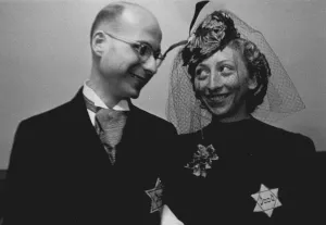 Liefde in Oorlogstijd Fotobeschrijving: Joods echtpaar. Foto: NIOD Oppelaar.Foto geüpload door gebruiker.